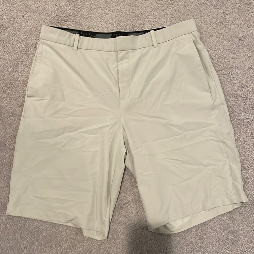 Nike Golf short sz 35